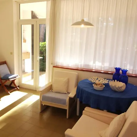 Retreat In Lignano By The Pool *